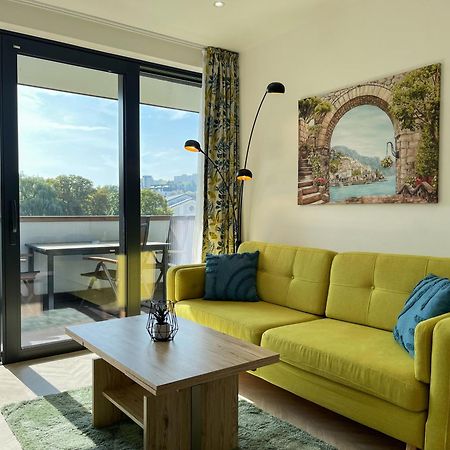 Luxury City Retreat With Terrace Кошице Экстерьер фото