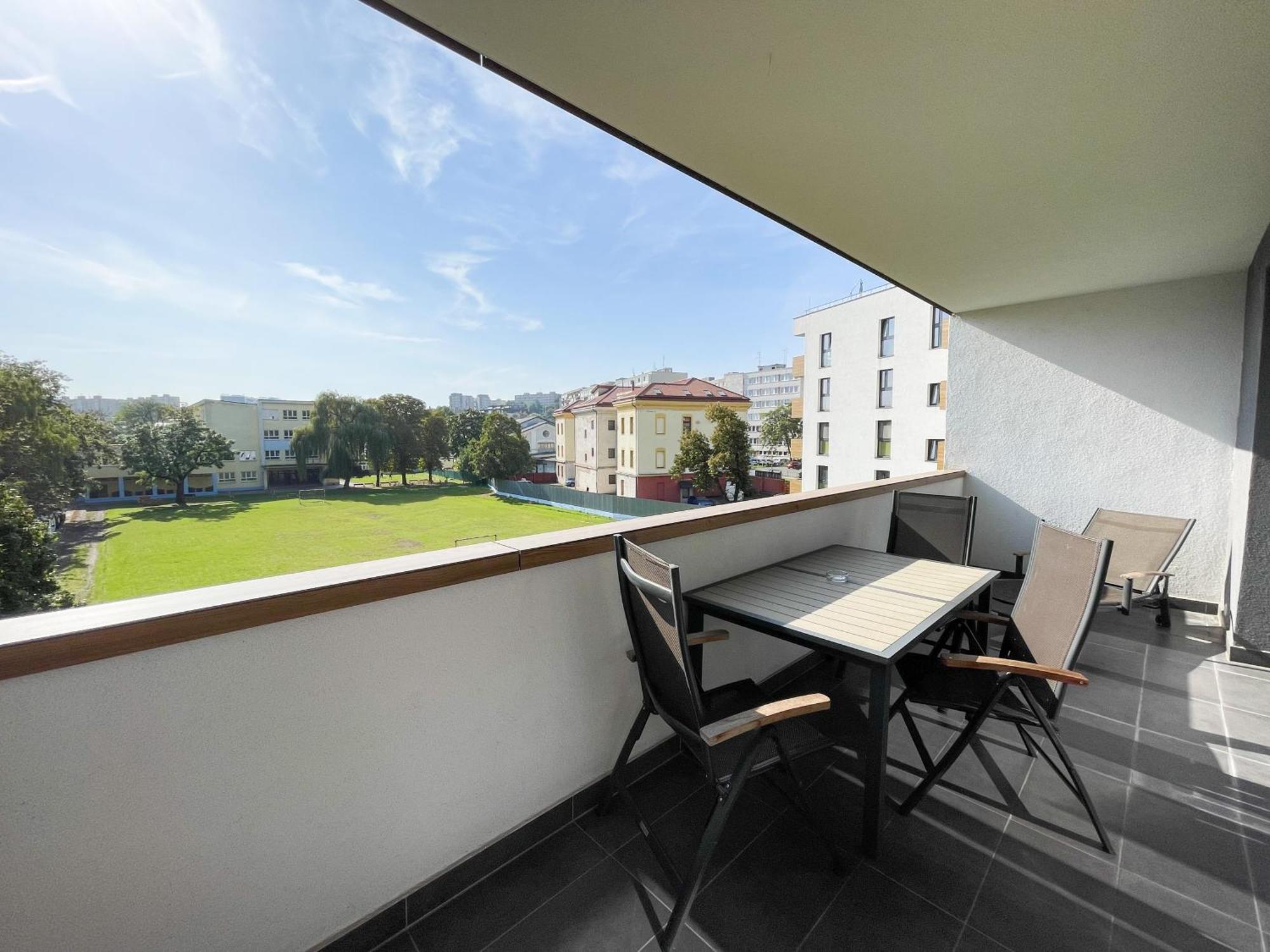 Luxury City Retreat With Terrace Кошице Экстерьер фото